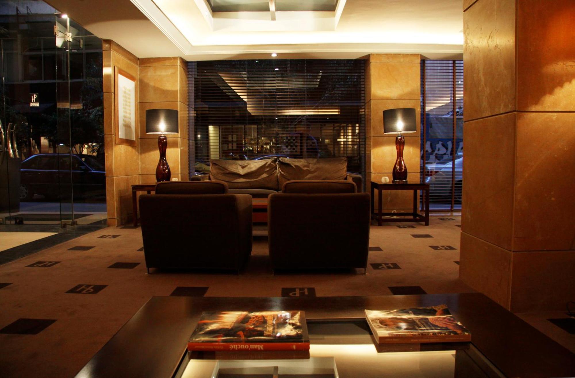 Plaza Hotel Бейрут Экстерьер фото