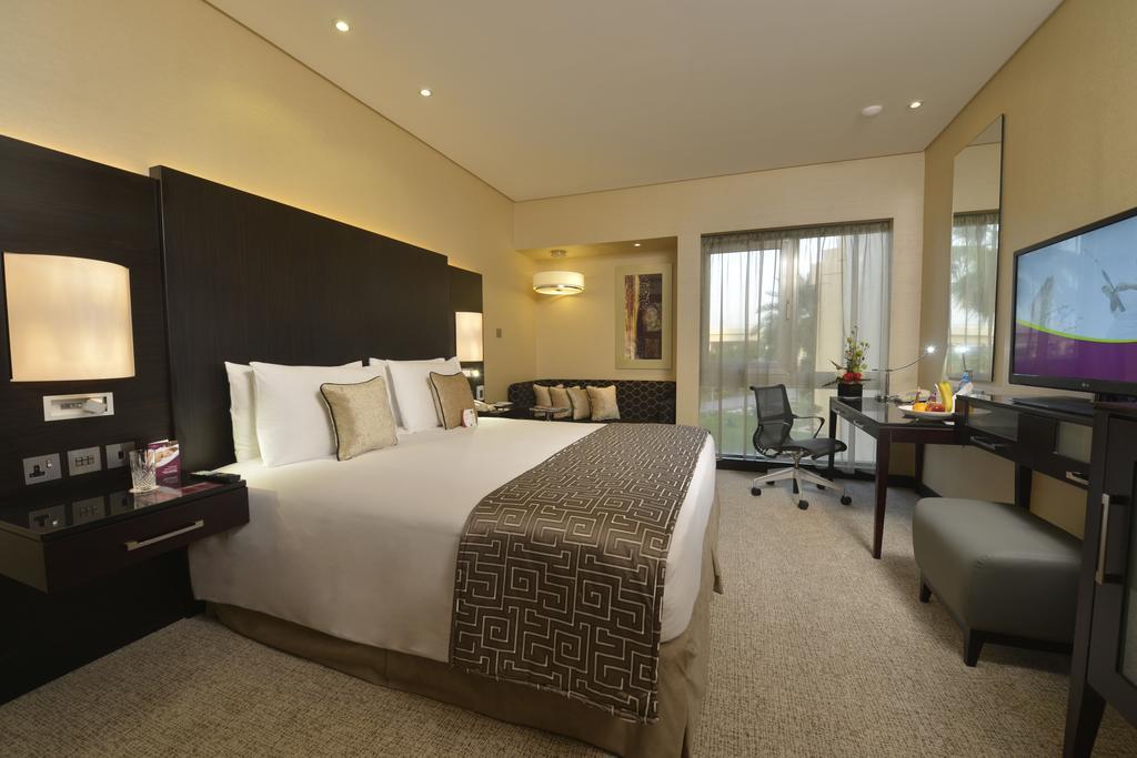 Plaza Hotel Бейрут Экстерьер фото